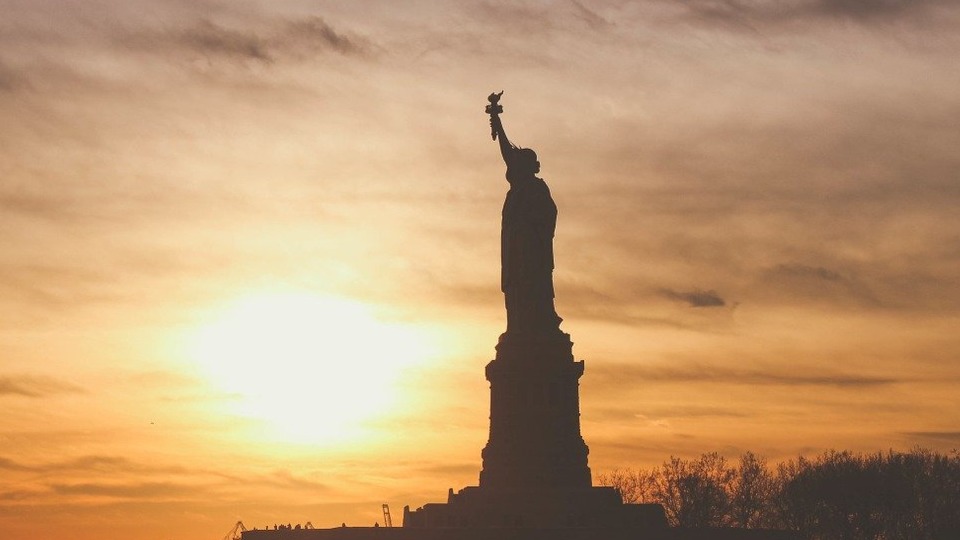 /img/home/statue-of-liberty.jpg